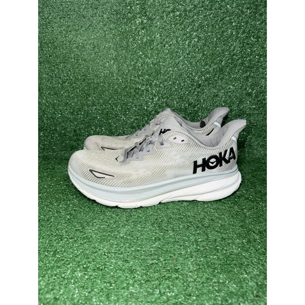 Hoka One One Clifton 9 Mens Size 11.5D Grey Running Shoes Athletic Gym Sneakers